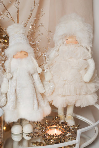 Winter Sister with Stunning Outfit I