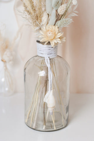 SEASHELL VASE WITH DRIED FLOWER BOUQUET