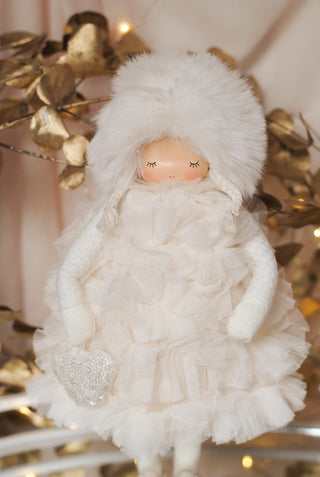 Winter Sister with Stunning Outfit II