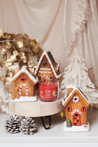 Gingerbread Candy House - with Gift