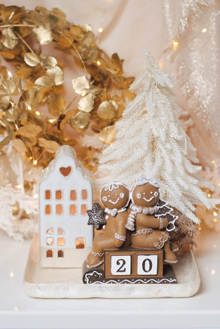 Gingerbread Deco Calendar