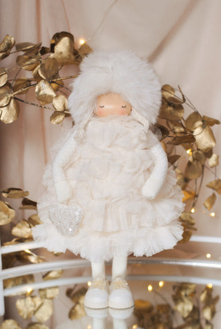 Winter Sister with Stunning Outfit II