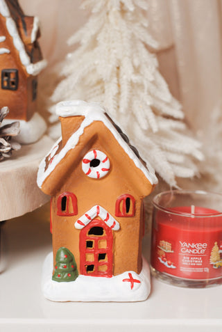 Gingerbread Candy House - with Tree