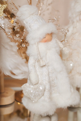 Winter Sister with Stunning Outfit I