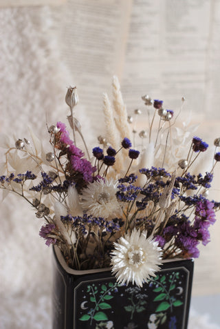 Library of Plants - Book Vase & Dried Flowers