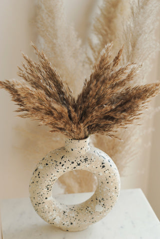 Circle Vase with Dried Flower Bouquet