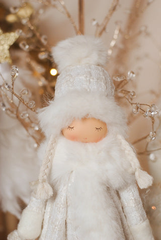 Winter Sister with Stunning Outfit I