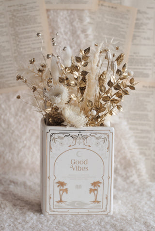 White & Gold - Book Vase & Dried Flowers
