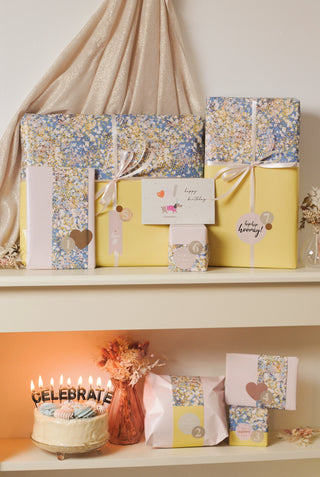 De B&B 7-Day Birthday Week Calendar