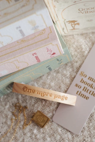 One Hand Book Holder