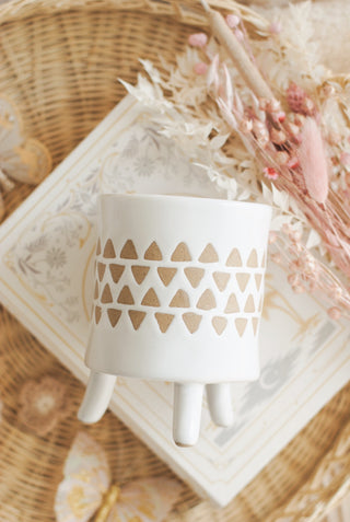 CUTE LEGGY PLANTER