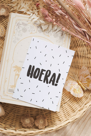 HOERA! (SPRINKLES) - ANSICHTKAART