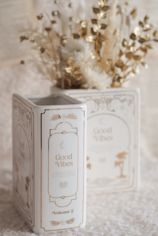 White & Gold - Book Vase