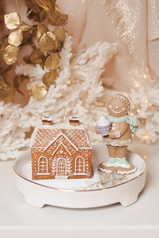 Gingerbread with Cupcake