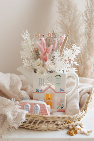 Vase & Dried Flowers