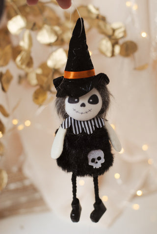 Halloween Doll I - Hanger