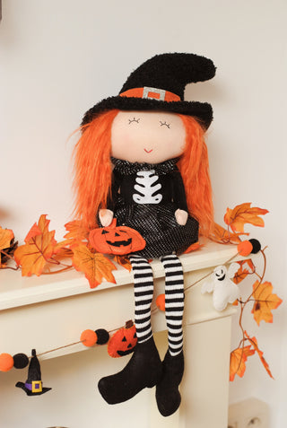 Sitting Witch (60cm)