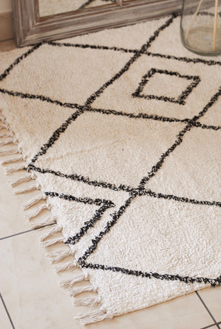 DIAMOND TUFTED RUG (130cmx90cm)