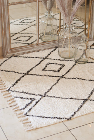 DIAMOND TUFTED RUG (130cmx90cm)