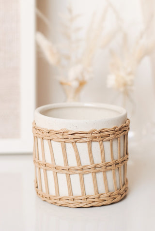 SPECKLED WHITE & WOVEN PLANTER