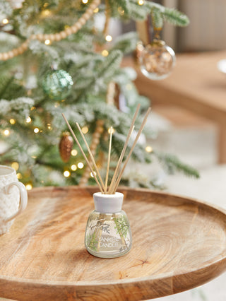 Yankee Candle - Signature Reed Diffuser in Bayside Cedar