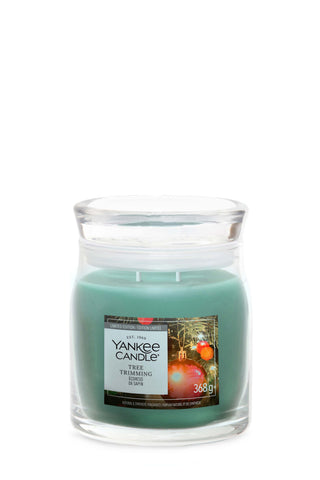Yankee Candle - Tree Trimming Medium Jar